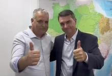 Flávio Bolsonaro oficializa candidatura à presidência com chapa pura para as eleições de 2026. Saiba quem foi o nome escolhido para compor o pleito.