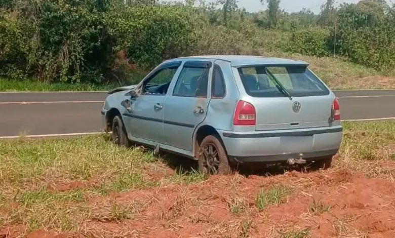 Um grave acidente de carro deixou um morador de Assis ferido após capotamento em rodovia que liga o município a Lutécia. Confira os detalhes da ocorrência.