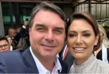 Levantamento da Quaest aponta que 59% da população considerou positiva a demonstração pública de união entre Michelle e Flávio Bolsonaro. Confira os dados.