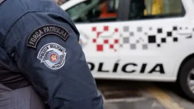 Vítima de tentativa de feminicídio em Paraguaçu Paulista não resiste após cirurgia de emergência. Suspeito segue foragido. Confira os detalhes do caso.