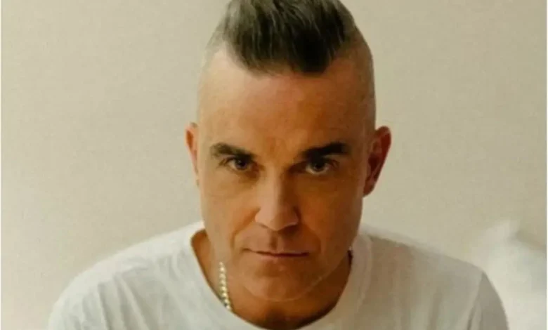 O cantor Robbie Williams abriu o jogo sobre o seu diagnóstico de autismo recebido aos 52 anos. Saiba mais sobre essa jornada de autoconhecimento.