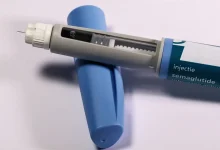A Anvisa autorizou o registro da caneta Ylumec, medicamento à base de semaglutida indicado para o tratamento de diabetes tipo 2 no Brasil. Saiba os detalhes.