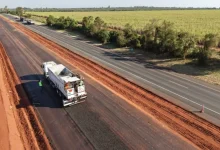 A Eixo SP intensifica o alerta sobre os perigos da desatenção ao volante na Rodovia Manilio Gobbi, entre Assis e Paraguaçu Paulista. Confira os cuidados.