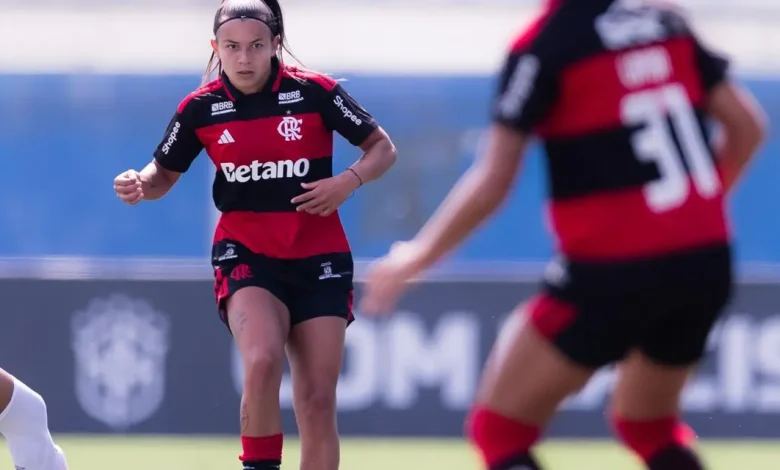 A última rodada da primeira fase do Brasileirão Feminino promete fortes emoções. Seis clubes brigam pelas últimas vagas nas quartas de final neste sábado.