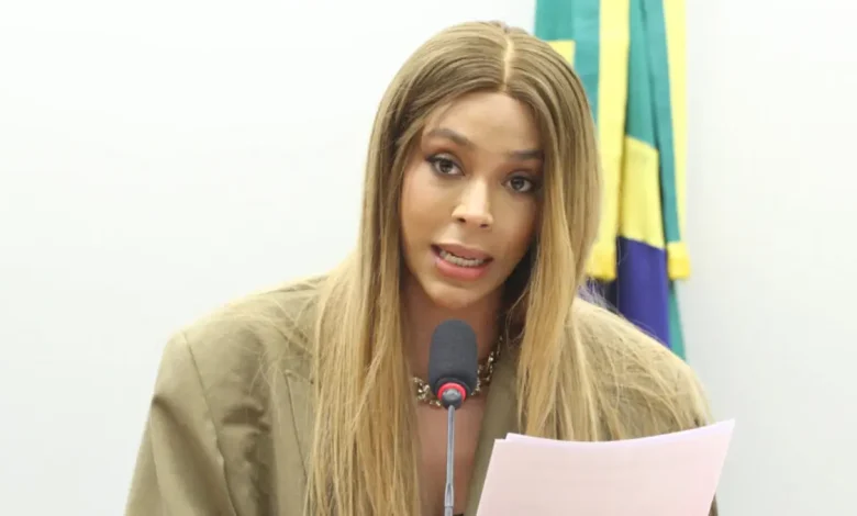 A deputada Erika Hilton lançou sua candidatura e propôs a ampliação de um benefício social sem apresentar o impacto orçamentário necessário.