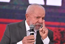 Investigação da Polícia Federal identifica pagamentos de amiga de Fábio Luís Lula da Silva a ex-chefe de gabinete de Lula. Confira os detalhes.
