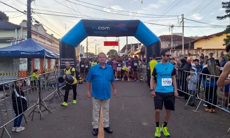 A 1ª Lutécia Runners consolidou-se como um marco esportivo. Prefeito Leati destaca a organização e o desempenho dos atletas em evento de sucesso.