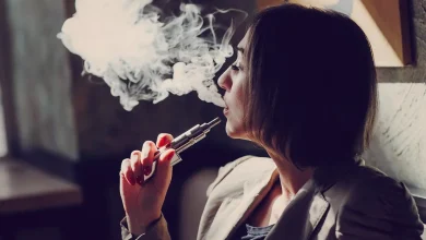 Estudos recentes revelam como o uso de cigarros eletrônicos afeta células embrionárias, trazendo novos alertas sobre os riscos do vaping para a saúde pública.