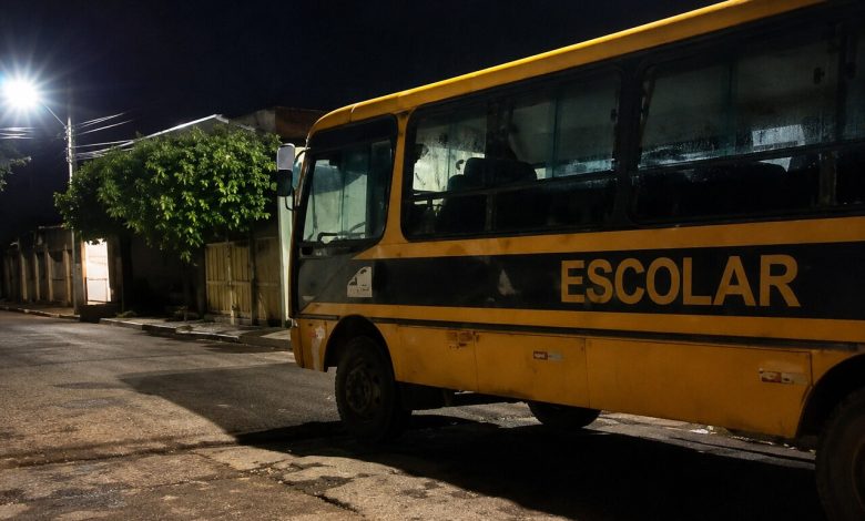 Ônibus Escolar Quebrado na Barra Funda Gera Alerta 1 onibus escolar quebrado