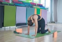 Descubra como praticar pilates em casa com exercícios fáceis e eficazes para melhorar sua postura, flexibilidade e bem-estar físico no dia a dia.