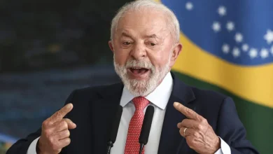 Analisamos as movimentações e o discurso que devem nortear o lançamento da campanha do PT para 2026 e o futuro do governo Lula no cenário nacional.