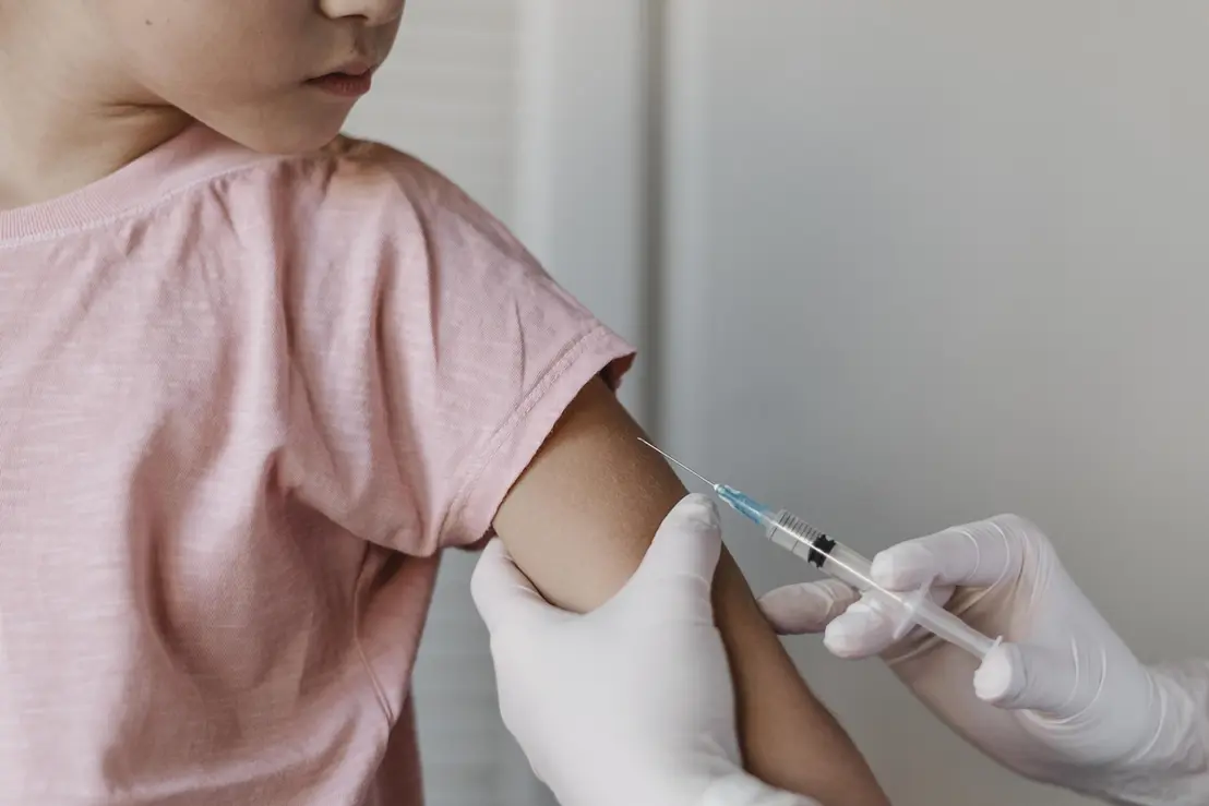 Anvisa alerta sobre golpes com vacinas experimentais falsas 6 A Anvisa emitiu um alerta urgente sobre a venda de vacinas experimentais falsas. Entenda como identificar o golpe e proteger sua saúde.