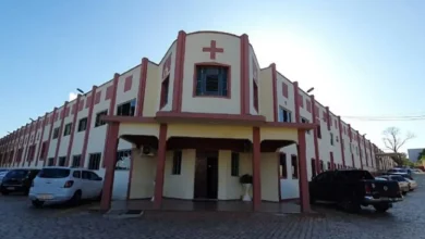 Uma idosa foi vítima de uma tentativa de homicídio dentro de uma residência terapêutica em Tupã. O autor seria um dos internos da unidade.