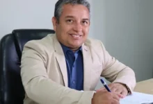 O mandato do prefeito de Pratânia foi cassado pela Câmara Municipal. Entenda os detalhes da votação e os desdobramentos políticos para a cidade.