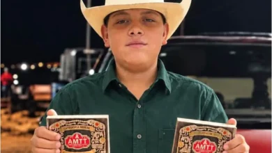 João Vitor Martins conquistou duas fivelas na prova de Três Tambores em Alfredo Marcondes, destacando-se pela precisão e velocidade. Confira os detalhes!