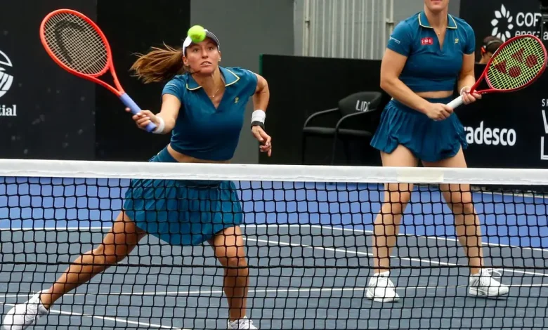 Luisa Stefani garante vaga nas semifinais do SP Open após partida intensa, enquanto a dupla Nana e Victoria se despede da competição em São Paulo.