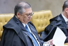 O ministro Flávio Dino decidiu anular o afastamento do diretor-geral da Polícia Federal. Entenda os desdobramentos dessa decisão para a segurança pública.