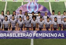 O São Paulo confirmou seu favoritismo e garantiu a primeira vaga na final do Brasileirão Feminino. Confira os detalhes da campanha vitoriosa.