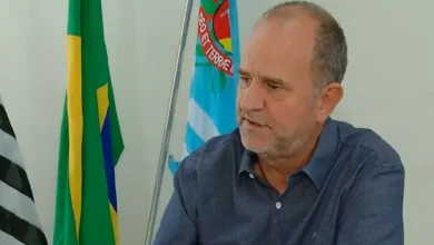 O Tribunal de Contas emitiu parecer desfavorável às contas de 2024 do prefeito de Assis, José Fernandes. A defesa já prepara recurso contra a decisão.