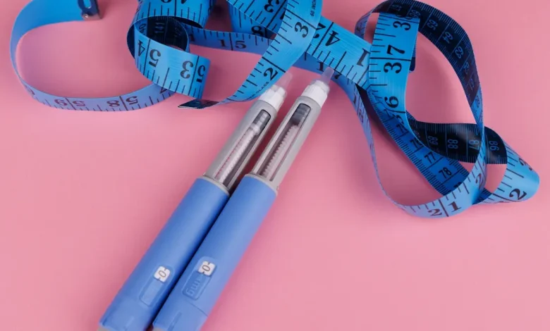 A Anvisa autorizou a produção de genéricos da liraglutida no Brasil, prometendo facilitar o acesso ao tratamento de obesidade e diabetes tipo 2.