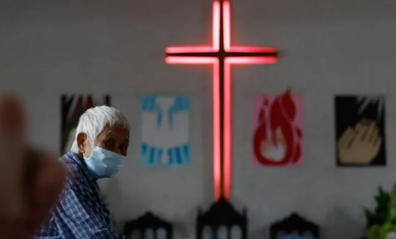 O Vaticano alerta a ONU sobre os perigos da corrida armamentista e defende a paz global. Entenda a posição da Igreja sobre o desarmamento nuclear.