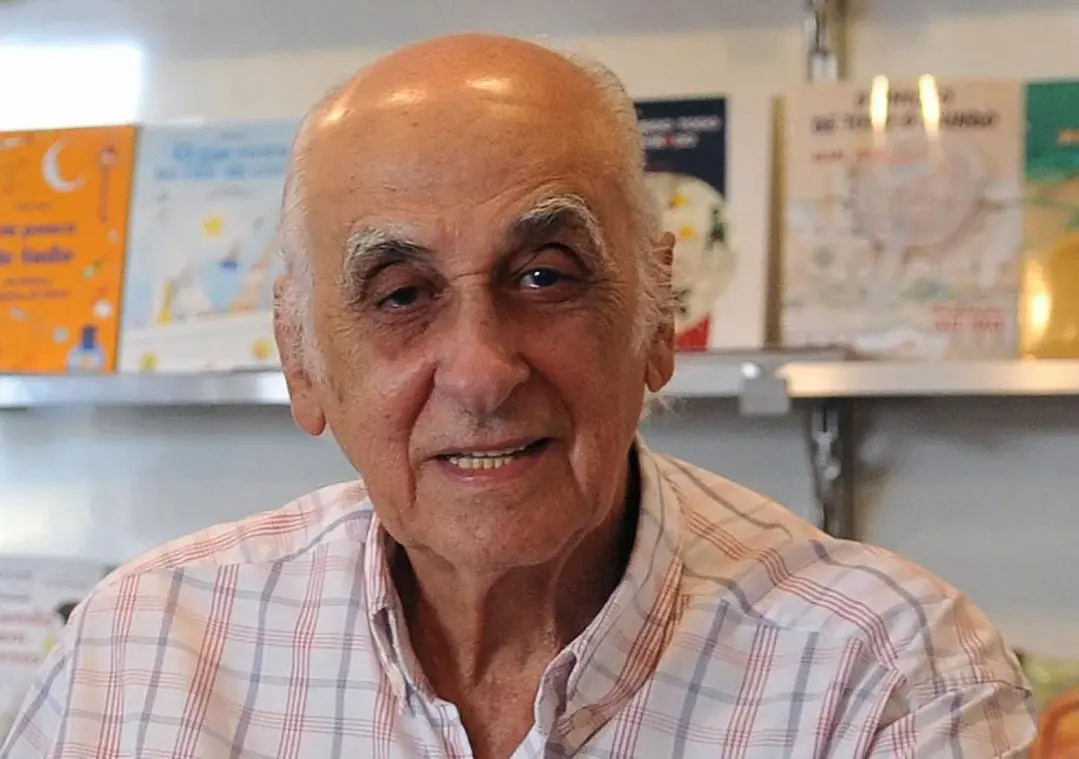O Brasil se despede de Zuenir Ventura, um dos maiores nomes da literatura e do jornalismo brasileiro, falecido aos 95 anos. Saiba mais sobre seu legado.