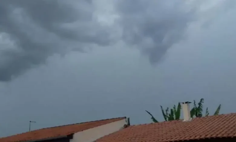 A região encerra setembro com a chegada de novas chuvas. Confira a previsão do tempo e como a mudança climática impacta o clima local.