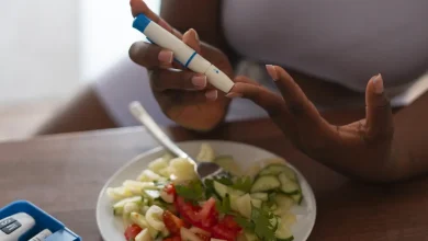 A FDA aprovou a insulina icodec para diabetes tipo 2, permitindo aplicações semanais em vez de diárias. Confira os impactos desta inovação na saúde.