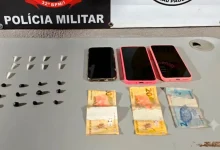 Uma transação via Pix facilitou o rastreamento e levou à prisão de dois suspeitos por tráfico de drogas em Ibirarema. Confira os detalhes da operação policial.