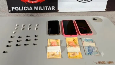 Uma transação via Pix facilitou o rastreamento e levou à prisão de dois suspeitos por tráfico de drogas em Ibirarema. Confira os detalhes da operação policial.