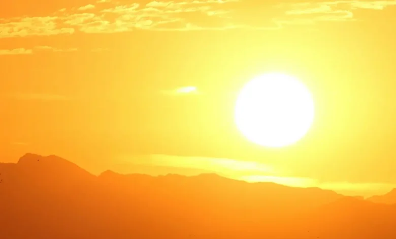 O Centro-Oeste brasileiro lidera os registros de efeitos da seca e calor intenso. Entenda os impactos climáticos e os desafios atuais para a região.