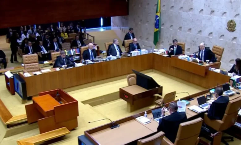 Nova tensão no Supremo Tribunal Federal marca sessão plenária após troca de farpas e alfinetadas entre os ministros Gilmar Mendes e André Mendonça.