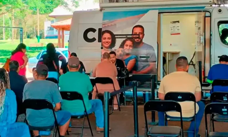 A unidade CDHU Móvel chegou a Tarumã para oferecer serviços essenciais de habitação, saúde e assistência social. Confira os detalhes da ação!