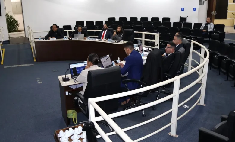Acompanhe as últimas discussões e os novos requerimentos protocolados na Câmara Municipal de Paraguaçu Paulista. Fique por dentro dos debates.