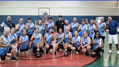 Paraguaçu Paulista brilha e conquista o título nas categorias 58+ e 68+ do Torneio de Vôlei Adaptado no Ginásio Caramuru. Confira os detalhes!