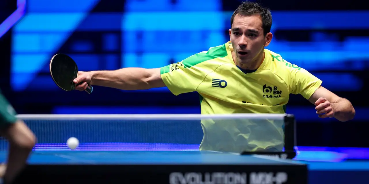 Após duas vitórias expressivas, Hugo Calderano entra na mesa nesta quinta-feira pelo China Smash. Acompanhe os detalhes da competição internacional.