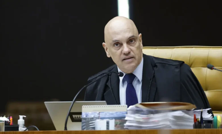 Supremo Tribunal Federal aplica multa a advogado que utilizou comandos ocultos de Inteligência Artificial em documento judicial dos atos de 8 de janeiro.