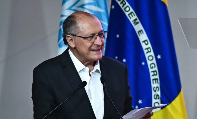 Saiba mais sobre a posição de Geraldo Alckmin a favor da redução da maioridade penal para 16 anos em casos de crimes graves. Leia os detalhes.