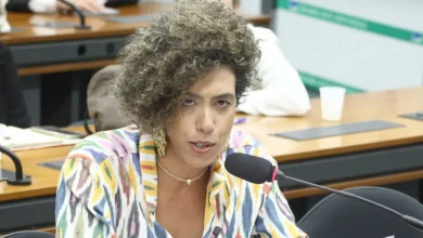 Assessor Parlamentar é Preso em Operação Contra Exploração Sexual 2 Um assessor de deputada do PSOL foi preso durante operação policial voltada ao combate à exploração sexual de adolescentes. Confira os detalhes.
