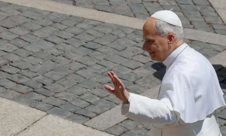 Papa Leão XIV faz forte defesa do cristianismo autêntico e critica mensagens superficiais na fé. Confira a análise completa sobre o posicionamento.