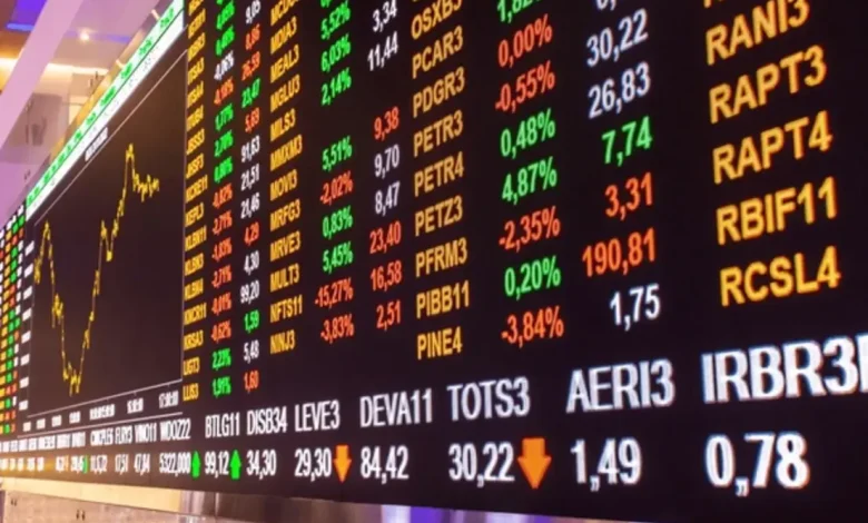 Descubra o que grandes instituições financeiras internacionais projetam para o mercado de ações brasileiro e para a cotação do dólar.