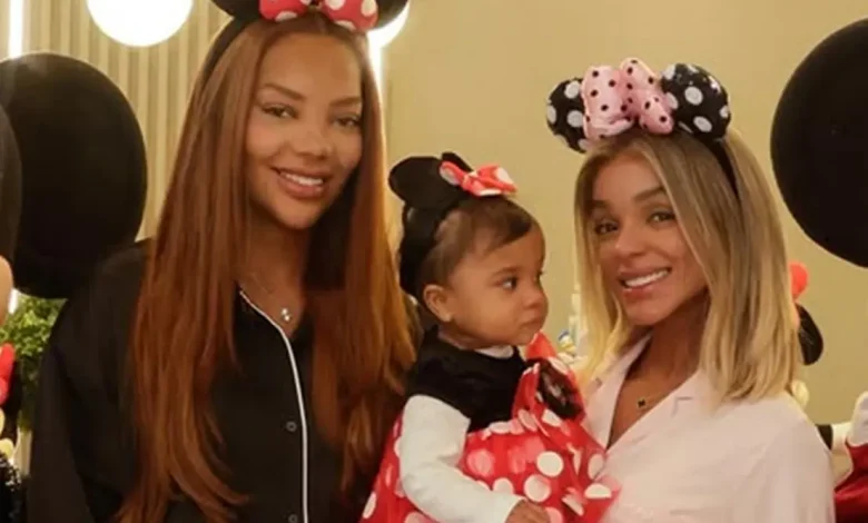 A pequena Zuri, filha de Ludmilla e Brunna Gonçalves, surpreendeu a equipe médica ao demonstrar uma habilidade surpreendente logo nos primeiros meses.