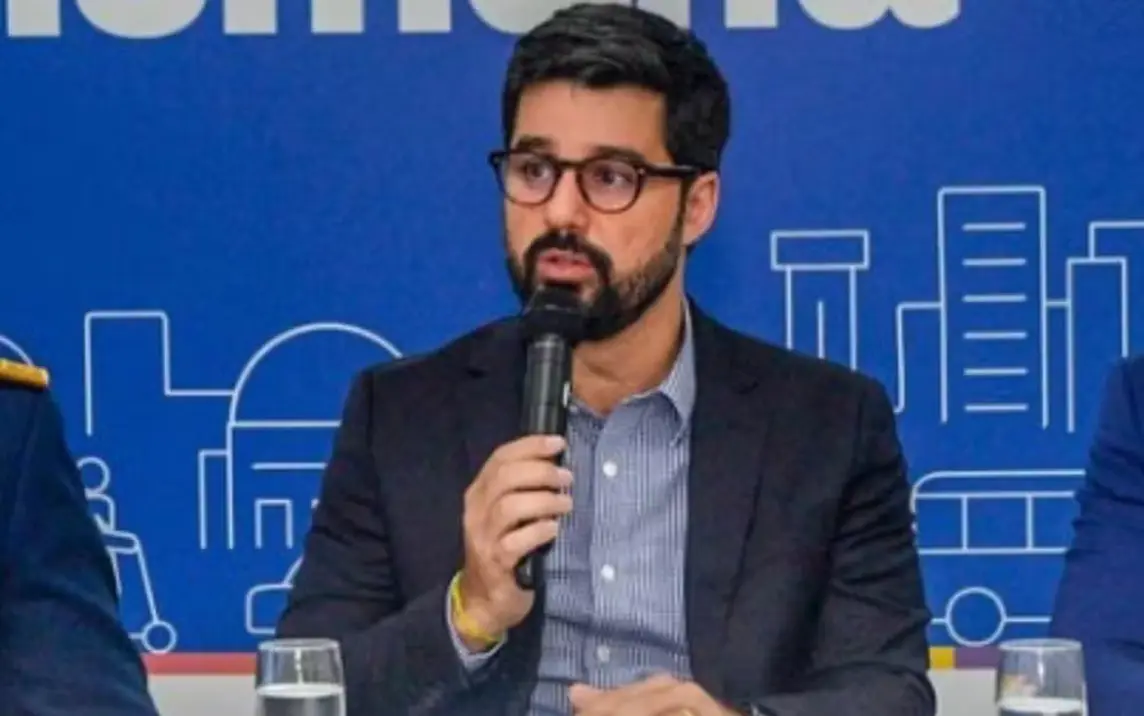 A Justiça determinou que a Polícia Federal prenda o secretário municipal de mobilidade de Salvador. Confira os detalhes e desdobramentos do caso.