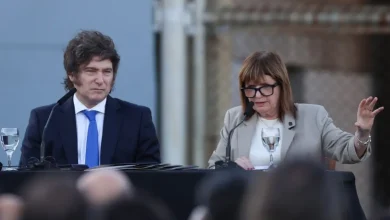 Aliada do presidente argentino Javier Milei reconhece a vitória de Lula nas eleições, mas dispara críticas severas contra a imparcialidade da Justiça brasileira.