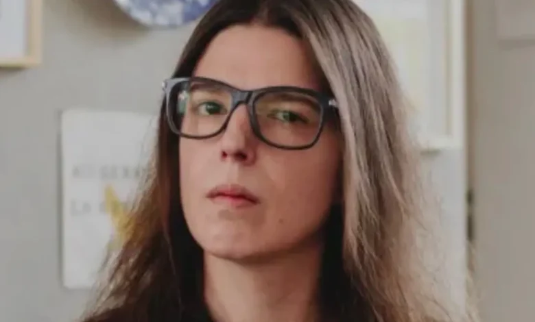 Camila Kfouri, filha do renomado jornalista Juca Kfouri, faleceu aos 48 anos. Saiba mais detalhes sobre essa perda no meio jornalístico.