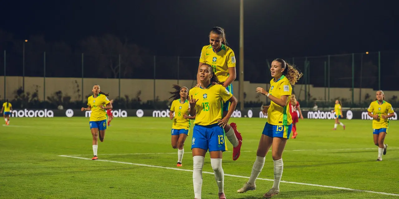 Brasil Vence a Polônia nos Pênaltis no Mundial Sub-17 6 A seleção brasileira feminina superou a Polônia nos pênaltis em uma partida eletrizante e garantiu vaga na próxima fase do Mundial Sub-17.