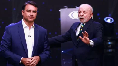 flavio bolsonaro e lula no primeiro debate destas eleicoes realizado pela band 1792377434228 v2 900x506.jpg