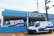 Um trabalhador rural de 60 anos morreu após ser atropelado pelo próprio trator na zona rural de Maracaí. Equipes de socorro foram acionadas.