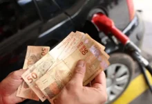 O governo federal zerou os impostos federais incidentes sobre a gasolina. Confira os detalhes da medida econômica e o impacto no bolso do consumidor.