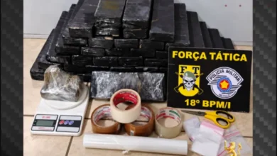 Casal É Preso Com Mais de 31 kg de Maconha em Operação Policial 2 Polícia Militar prende casal e apreende mais de 31 kg de maconha, balança de precisão e celulares em Presidente Prudente. Confira os detalhes.